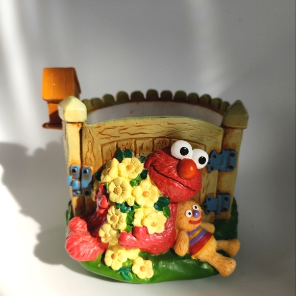 Sesame Street Elmo Flower Pot-Pencil/Marker Holder (medium size) - Picture 1 of 7